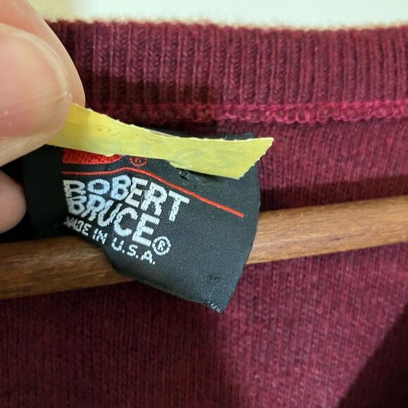 Vintage Robert Bruce, V-neck sweater, dark red, size large, excellent condition - Picture 3 of 4